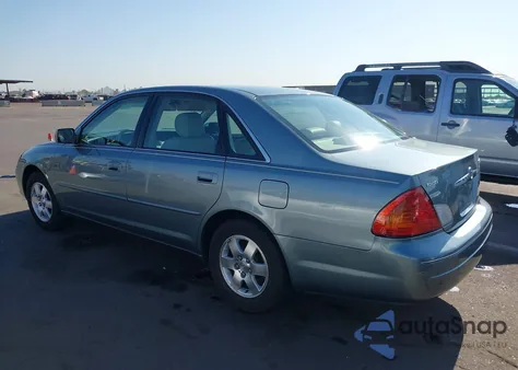 2002 Toyota Avalon Xl z USA, uszkodzony, nr VIN 4T1BF28BX2U222254